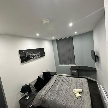 Luxurious 2 Bedroom Flat Beeston Hill Esterno foto