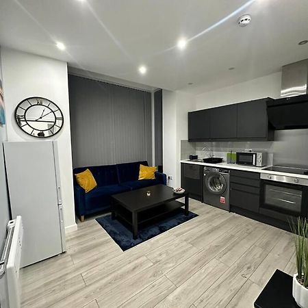 Luxurious 2 Bedroom Flat Beeston Hill Esterno foto