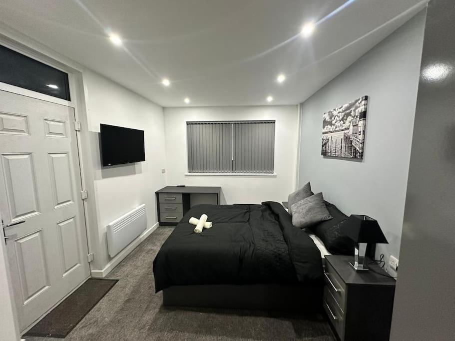 Luxurious 2 Bedroom Flat Beeston Hill Esterno foto